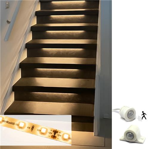 Luxe trapverlichting ledstrip set - Plug & Play verlichting voor je trap - Verlicht 16 treden met warm wit licht - 2700K - Inclusief bewegingssensor - Complete set eenvoudige installatie