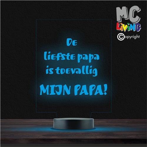 Led Lamp Met Gravering - RGB 7 Kleuren - De Liefste Papa Is Toevallig Mijn Papa