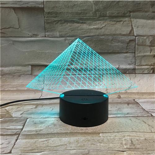 3D Led Lamp Met Gravering - RGB 7 Kleuren - Piramide
